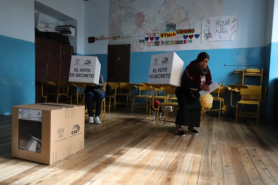 Noboa Corte referéndum