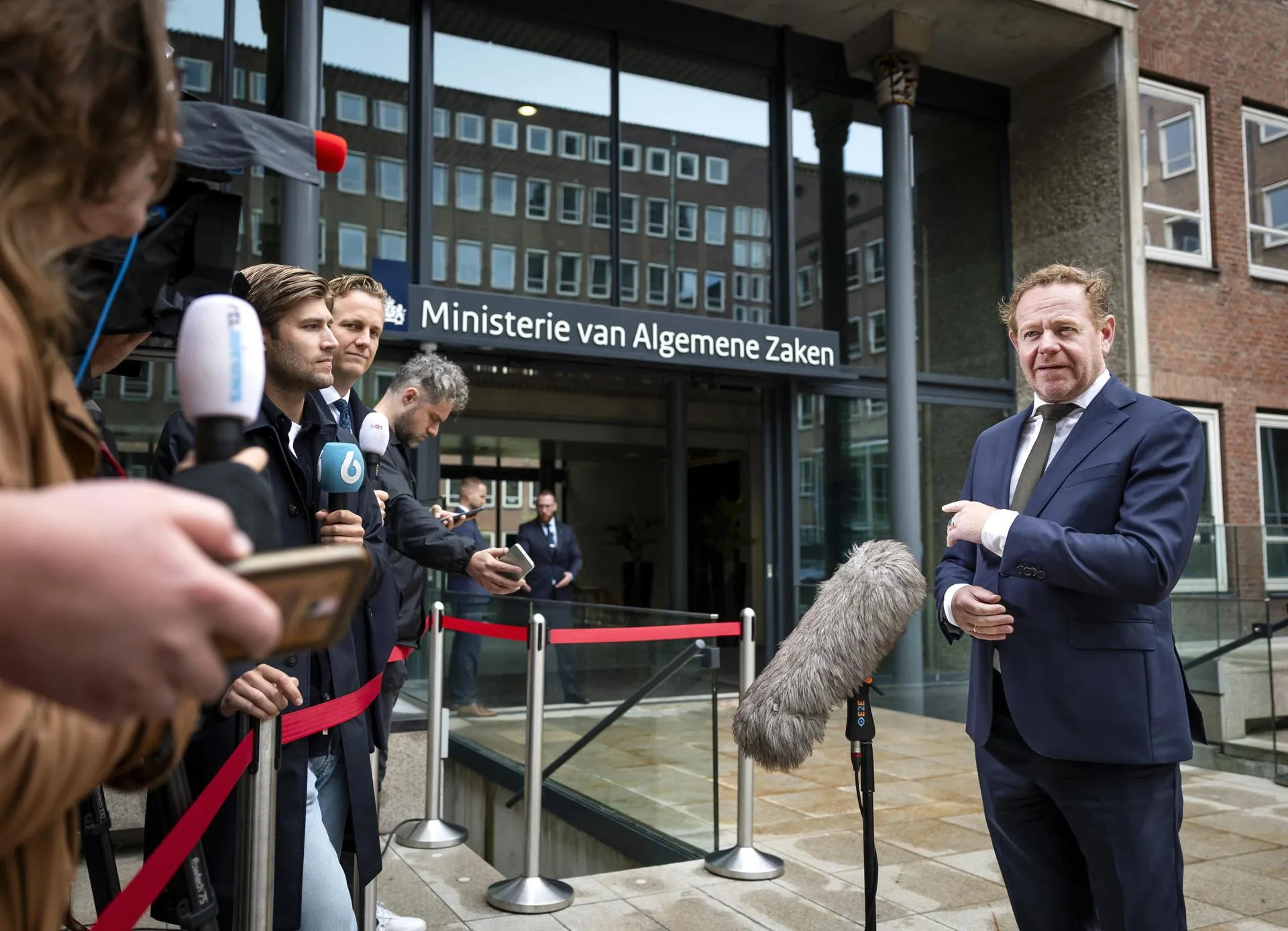 El ministro interino de Asilo y Migración, el liberal de derechas David van Weel, en una imagen de archivo. EFE/REMKO DE WAAL