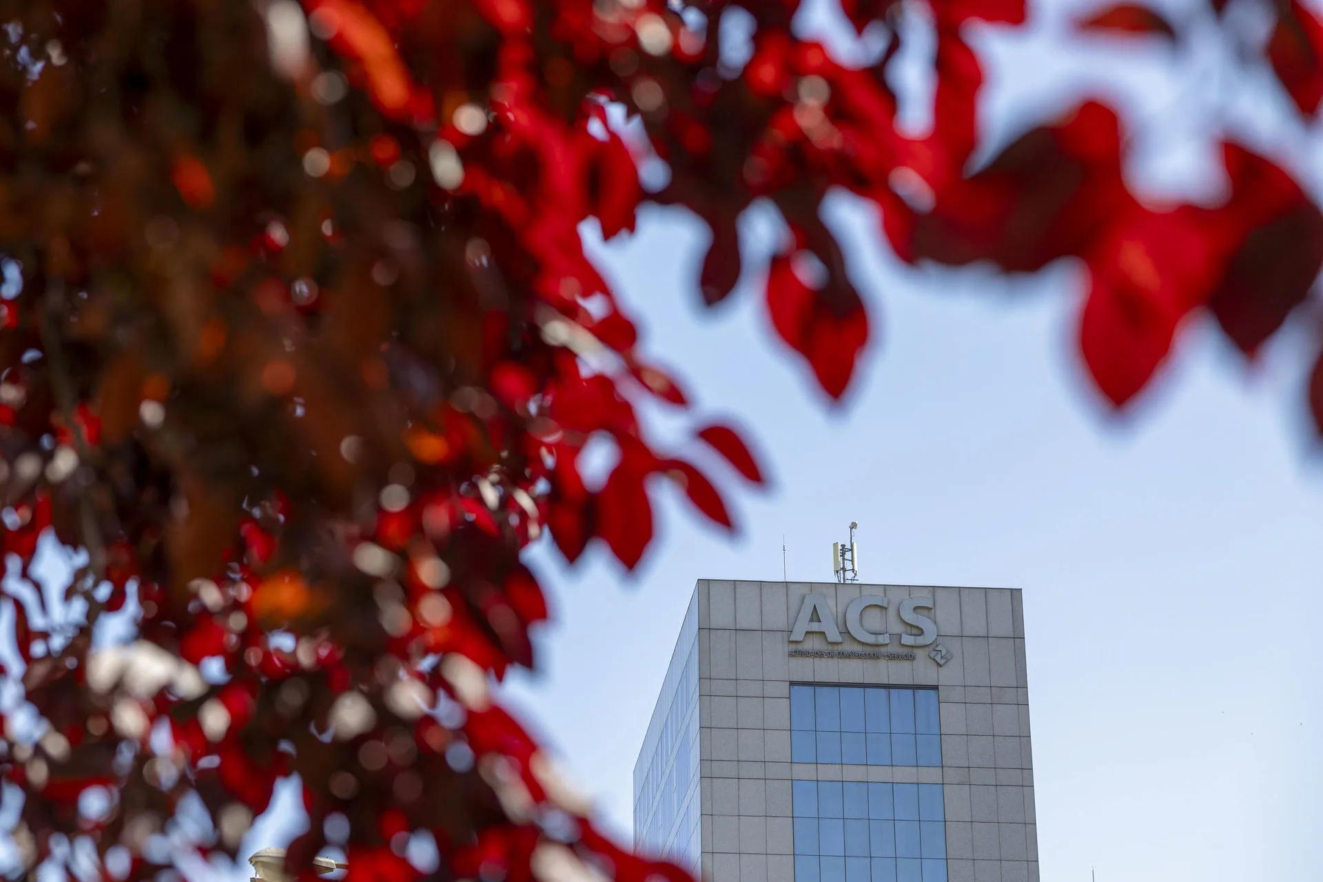 Vista del exterior de la sede de ACS en Madrid, en una imagen de archivo. EFE/ Daniel Gonzalez