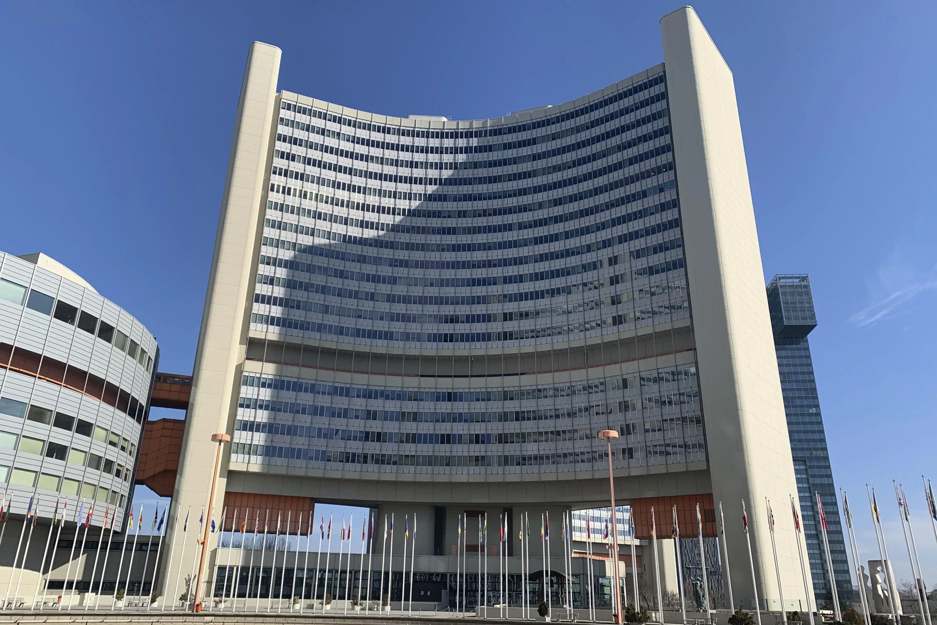 En la imagen de archivo, la sede de la OIEA en Viena. EFE/Olatz Castrillo