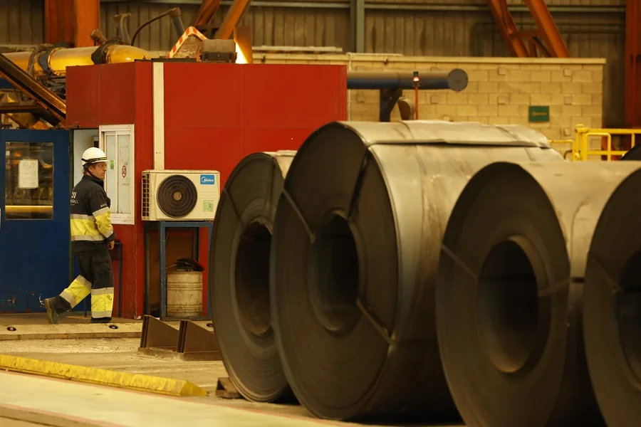 Vista parcial de la factoría de ArcelorMittal en Sestao.