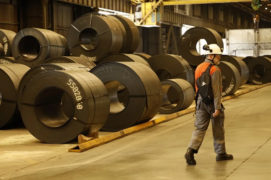 Vista parcial de la factoría de ArcelorMittal en Sestao