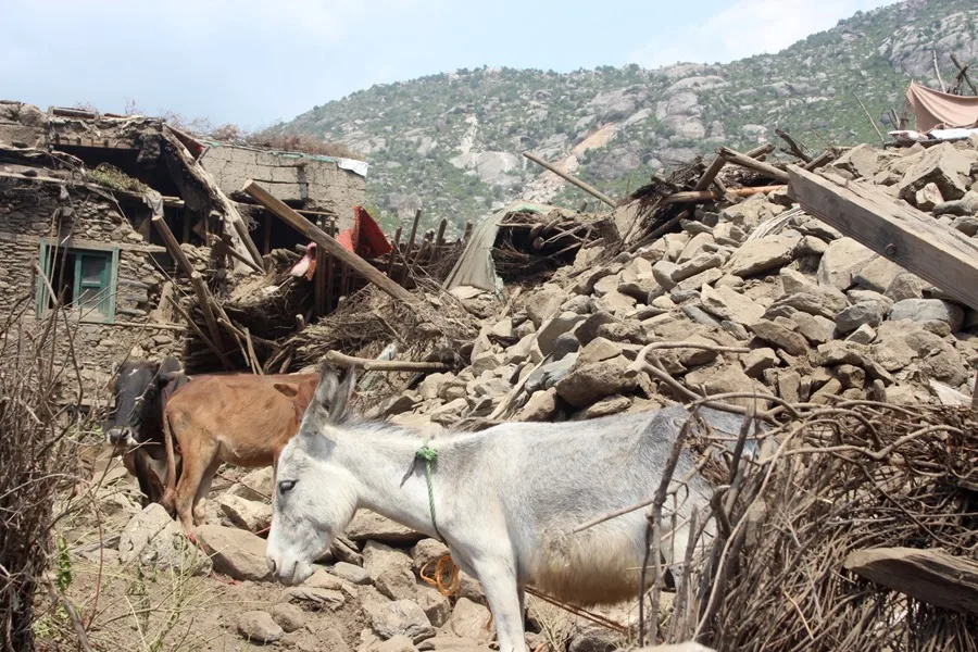 iviendas dañadas tras un terremoto en Kunar