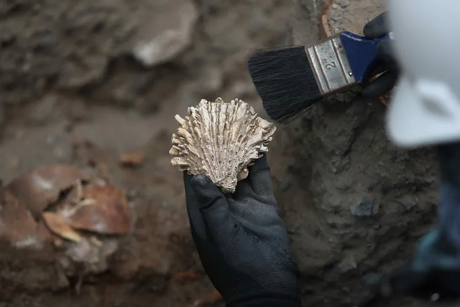 Descubren nuevas tumbas prehispánicas de hasta 2.000 años de antigüedad durante obras en la red de gas de Lima