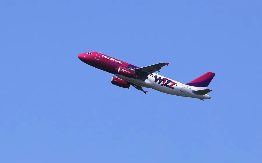 AEROLINEA WIZZ AIR