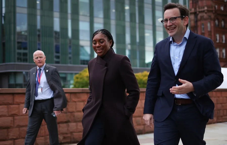 líder del Partido Conservador británico, Kemi Badenoch