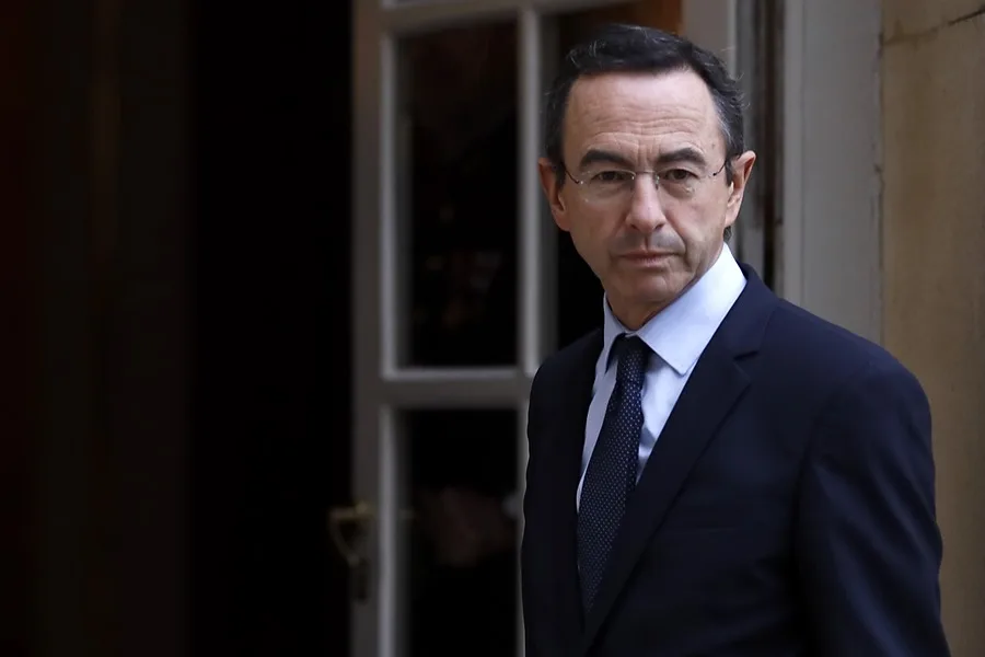 Lecornu abre la ronda de contactos para estabilizar el país