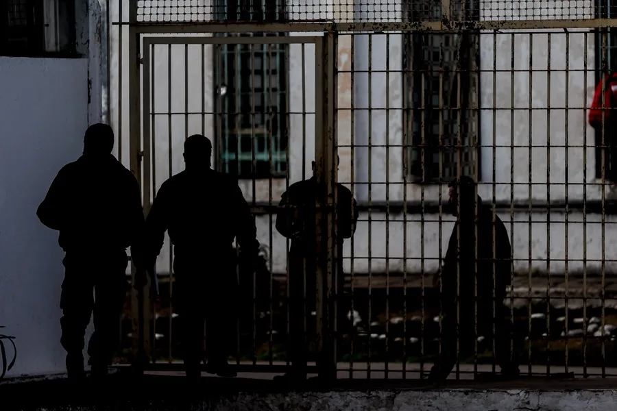 Milei impulsa una reforma del Código Penal de Argentina para subir las penas y bajar la edad de imputabilidad