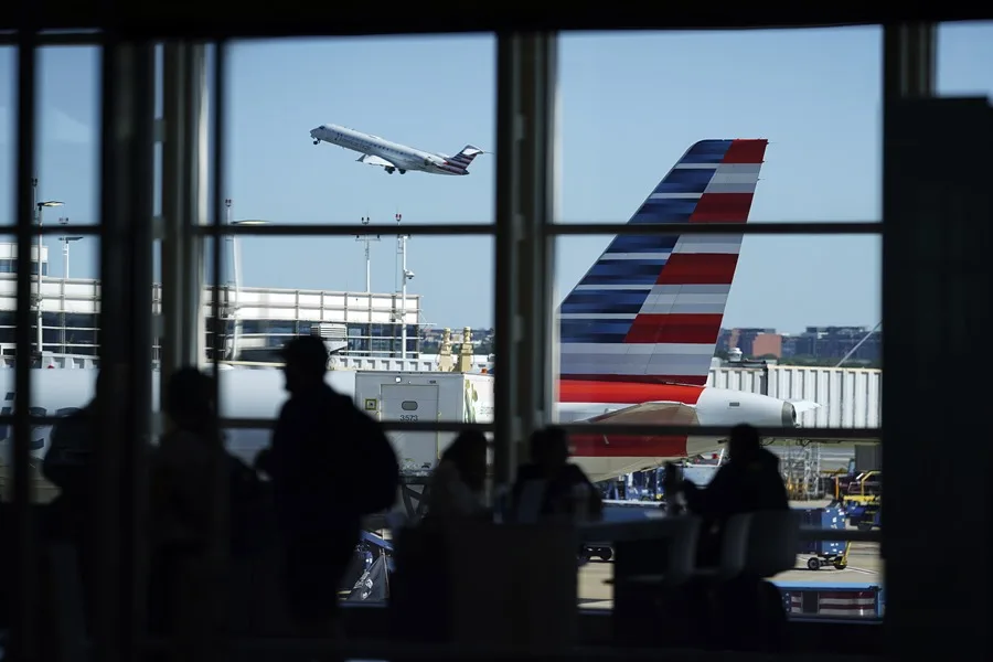 Alerta en EE.UU. ante la ausencia de controladores aéreos por el cierre de Gobierno