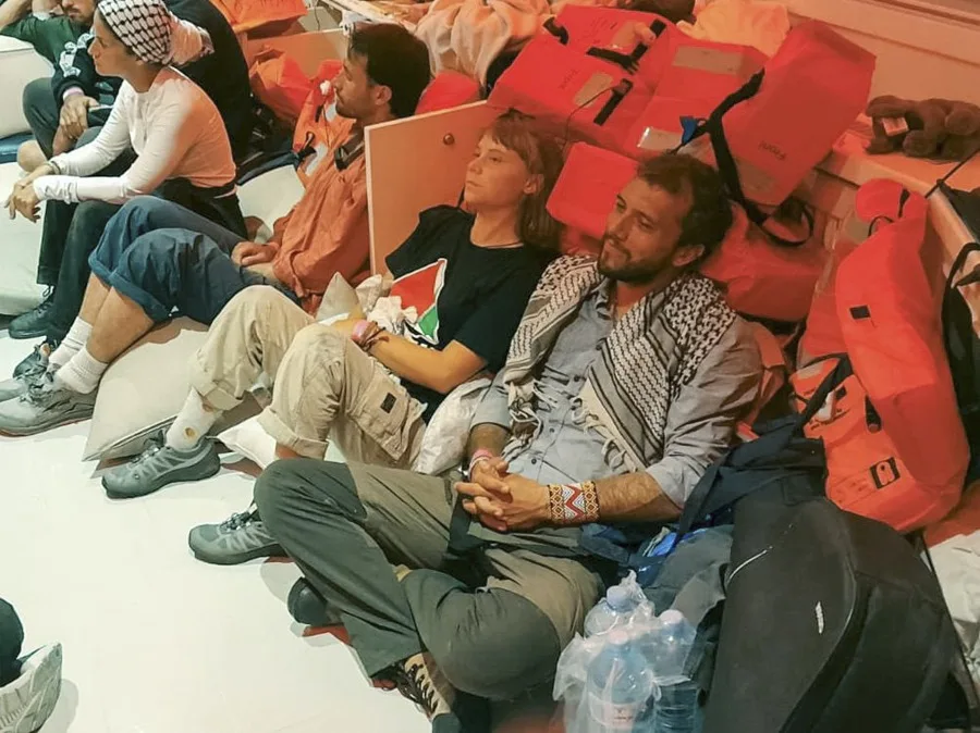 Algunos de los activistas de la Global Sumud Flotilla arrestados, entre ellos Greta Thunberg,