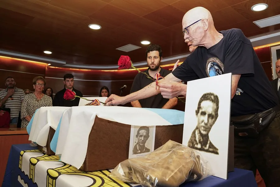 fosas comunes identificación cuerpos familiares