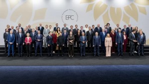 líderes de 47 países europeos cierran filas con Ucrania y señalan a Rusia como enemigo común. En la imagen, Europea Política celebrada este jueves en Copenhague, Dinamarca. EFE/EPA/IDA MARIE ODGAARD