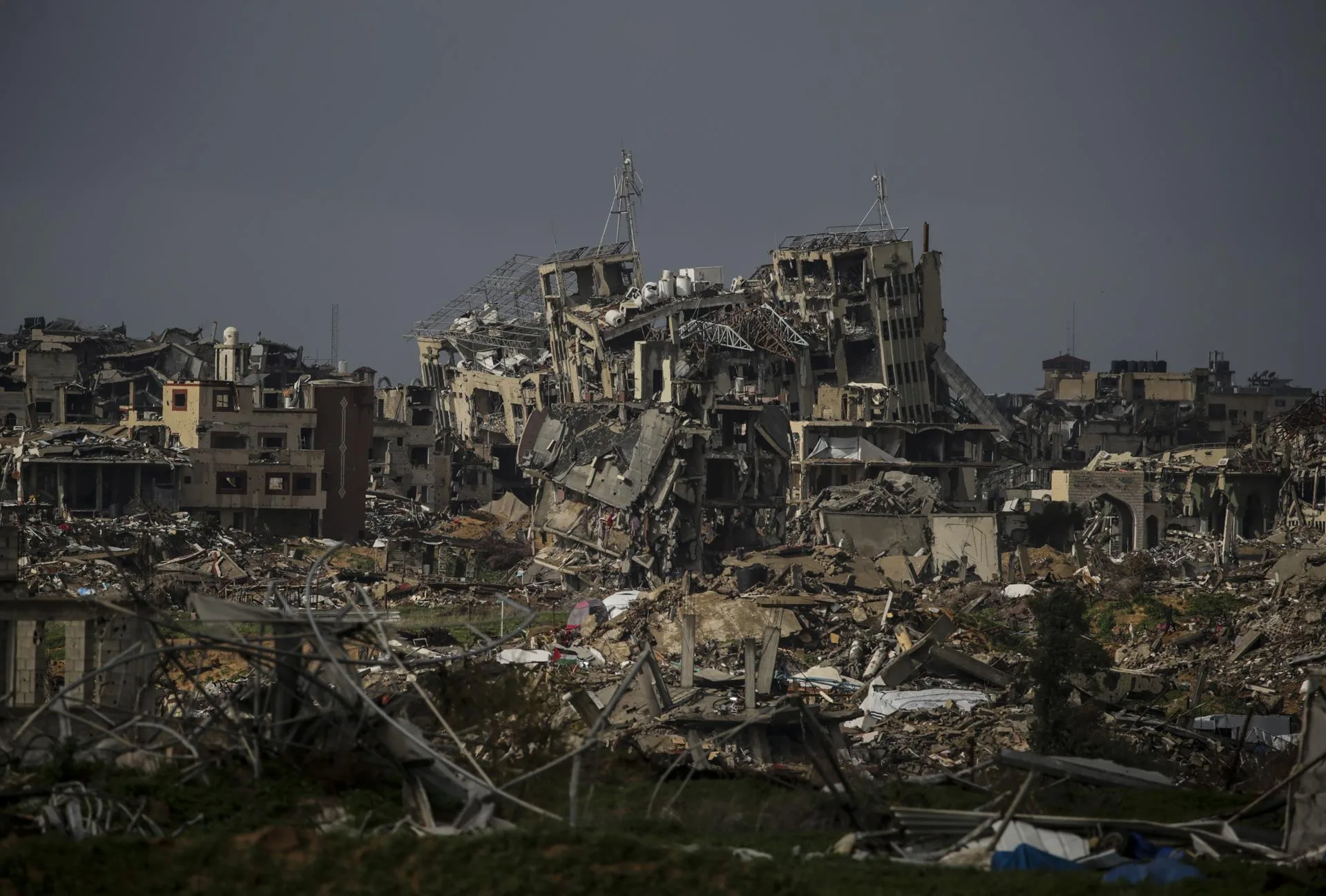 Destruction in the Al-Zaytun neighbourhood of Gaza, 12 February 2025. EFE/EPA/MOHAMMED SABER