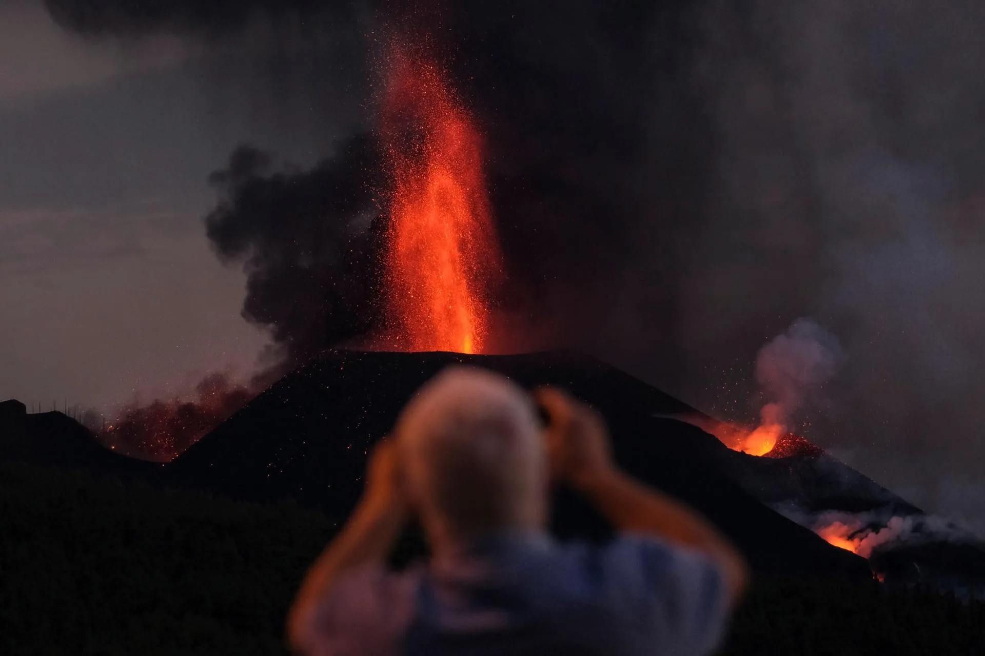 Imagen de archivo de la erupción del volcán de La Palma que tuvo lugar en 2021, en su día 31 de actividad. EFE/Ángel Medina G.
